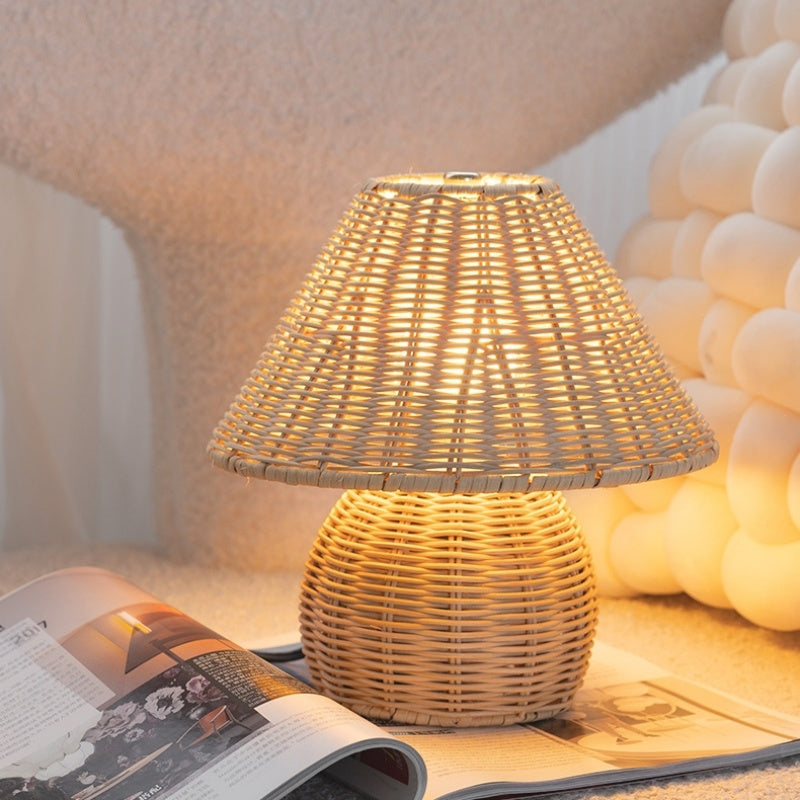Creative Bamboo Woven Table Lamp