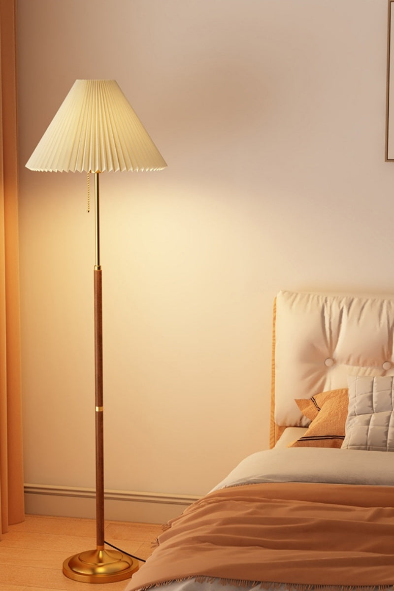Retro-Style Solid Wood Floor Lamp