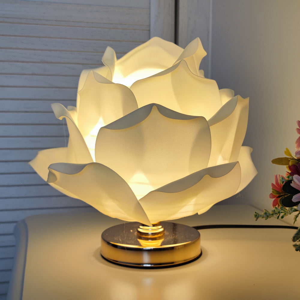 Creative big rose lamp Lotus lamp Dream wedding bedside lamp