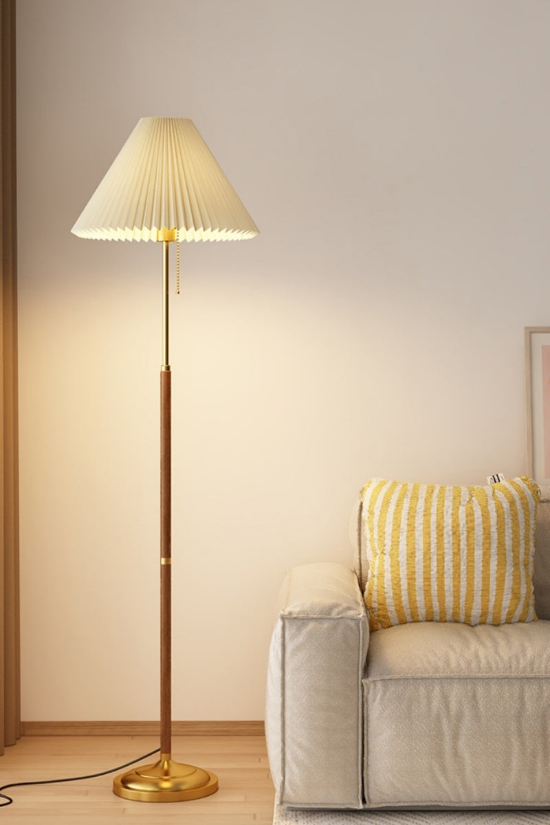 Retro-Style Solid Wood Floor Lamp