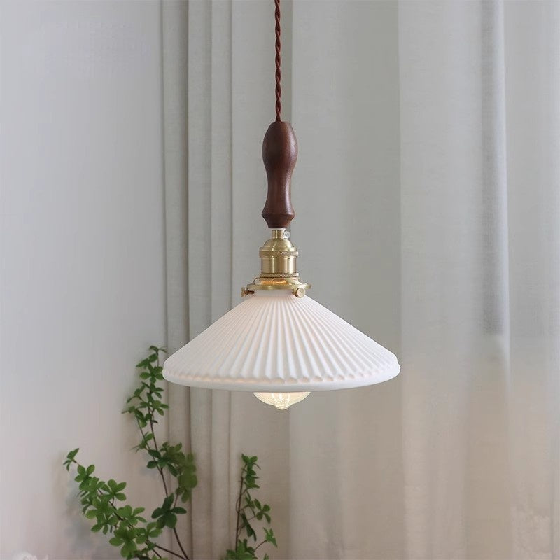 Retro Solid Wood Brass Ceramic Chandelier