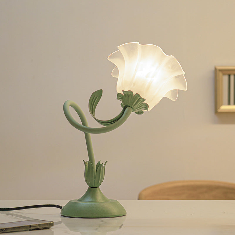Flower Romantic Atmosphere Table Lamp