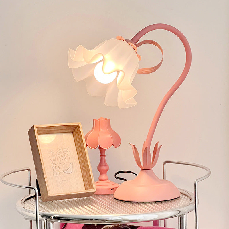 Flower Romantic Atmosphere Table Lamp