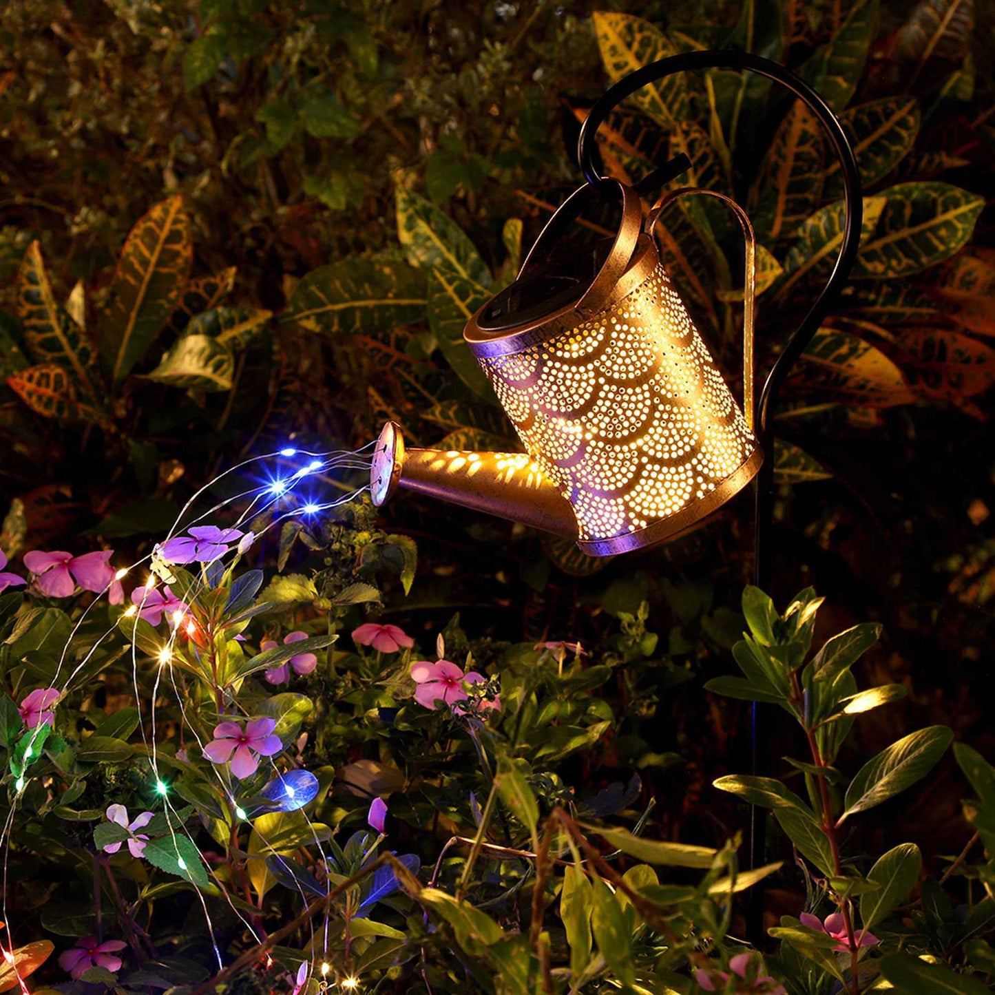 Solar courtyard retro golden water hollowed-out pattern star kettle light