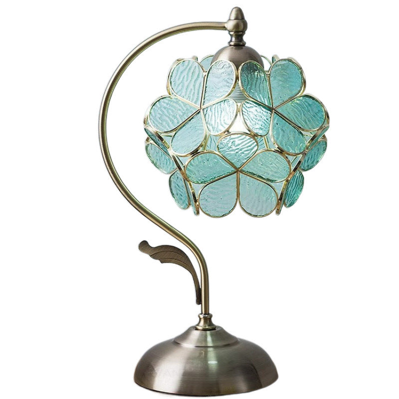Luxury petal lamp Luxury romantic creative retro led lamp bedroom decoration Bedside lamp