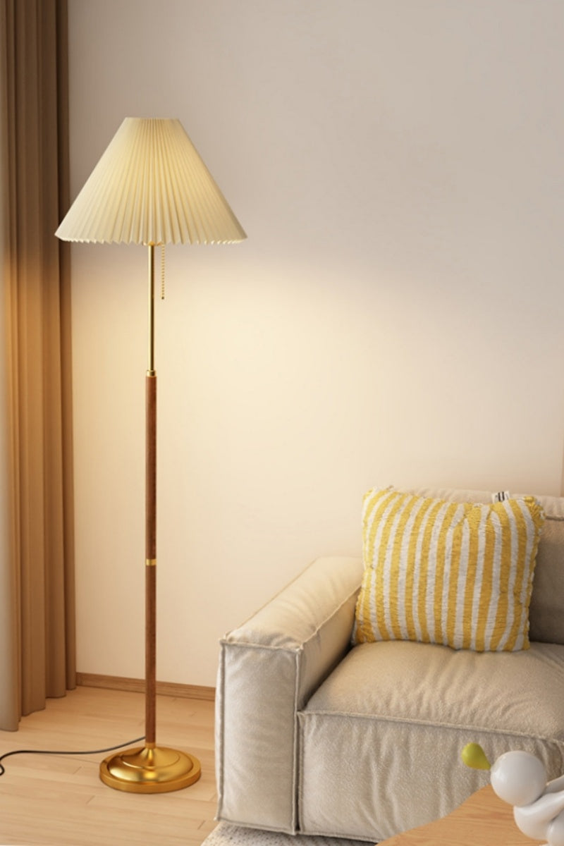 Retro-Style Solid Wood Floor Lamp