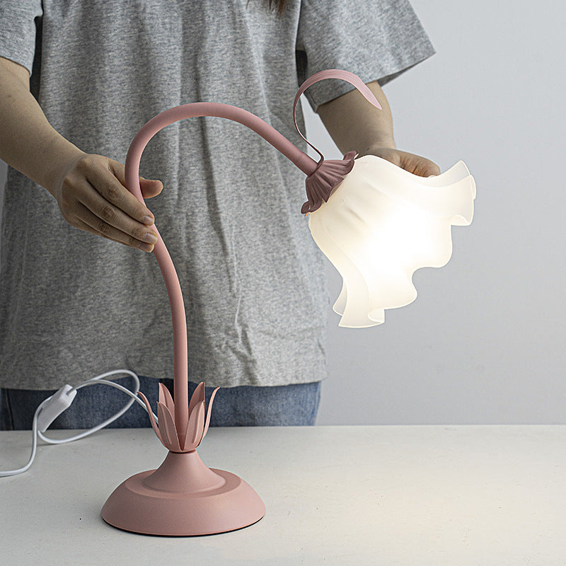 Flower Romantic Atmosphere Table Lamp