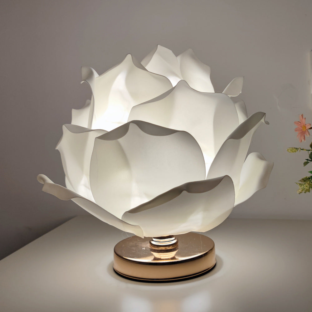 Creative big rose lamp Lotus lamp Dream wedding bedside lamp